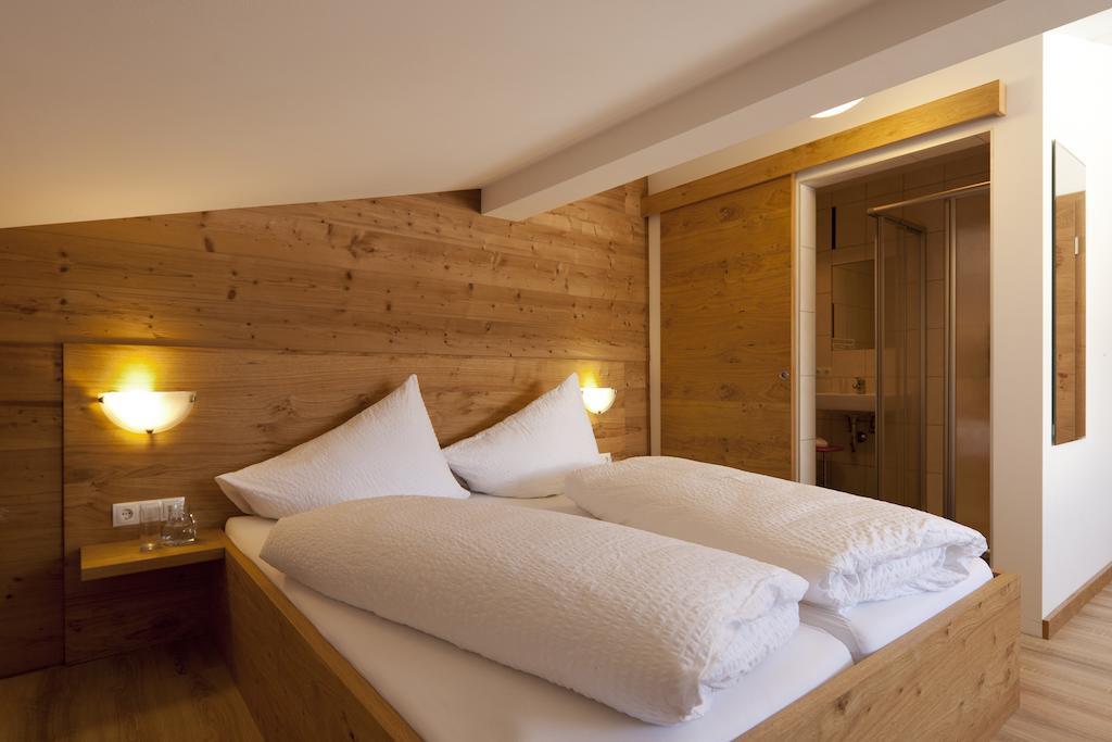 Hochjochstoebli B&B Alpine Easy Stay Шрунс Экстерьер фото